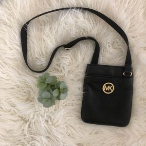 Michael kors leather crossbody bag